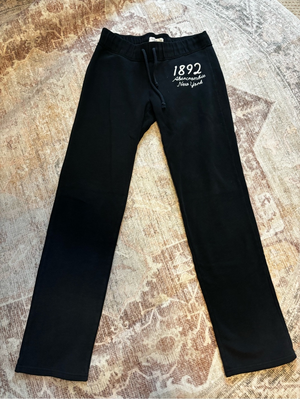 Women’s Abercrombie 1892 Black Lounge Pants